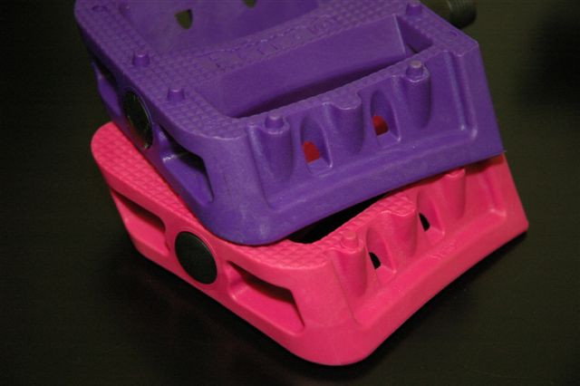 Primo Stricker Plastic Pedal in Purple or Pink RRP £11.99
