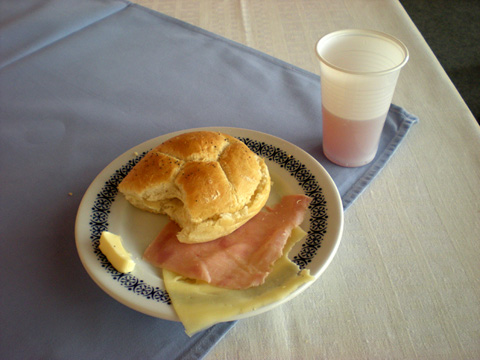 Being part of mainland Europe it was a little surprise to discover that all three daily meals in the Czech Republic consist of ham, cheese and stale bread.