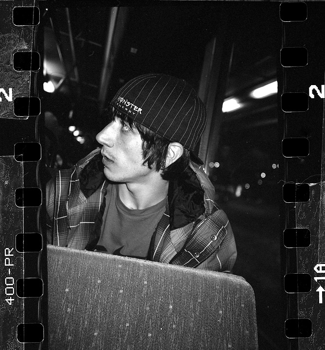 Harry Main on Bus_sRGB_(c)NathanBeddows2010
