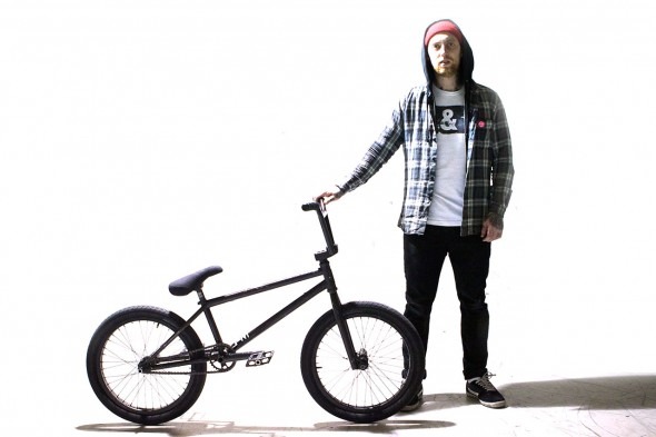 4Down Distro - James Cox Bike Check