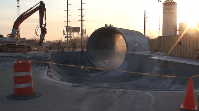 Ruin your Monday and watch this full pipe being destroyed...