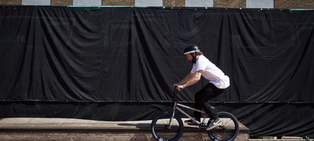 As your pegs come up onto the ledge, your body weight now needs to come up over the bike and hold it balanced. Keep slightly compressed and try and keep your body level over the ledge.