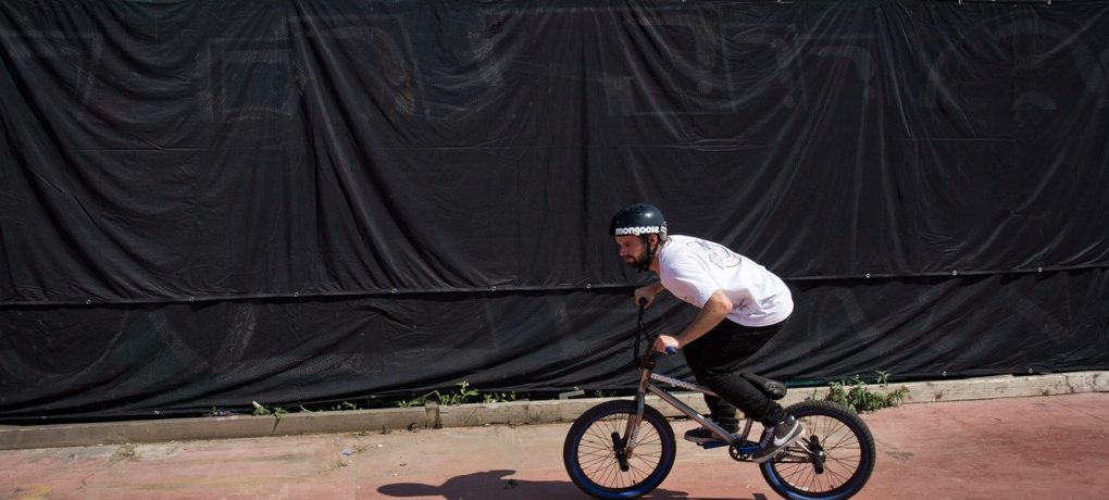You can go into this trick quite slow, but a bit of extra speed will help with the snap out. Something around walking pace should be good to start with.