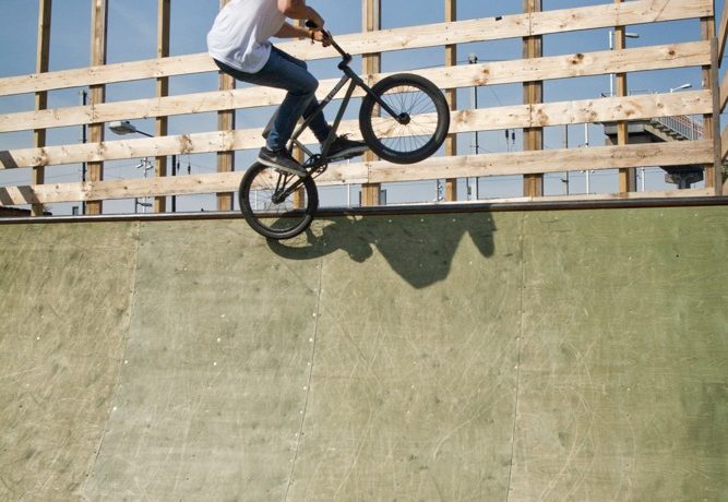 When you’re in the icepick your balance point will be the same as if you were doing it on a ledge. You might find you have to lean back and into the transition more if the ramp is mellow. Like we mentioned
in the intro, steeper and bigger quarters are actually easier to lock icepicks in than smaller ones.