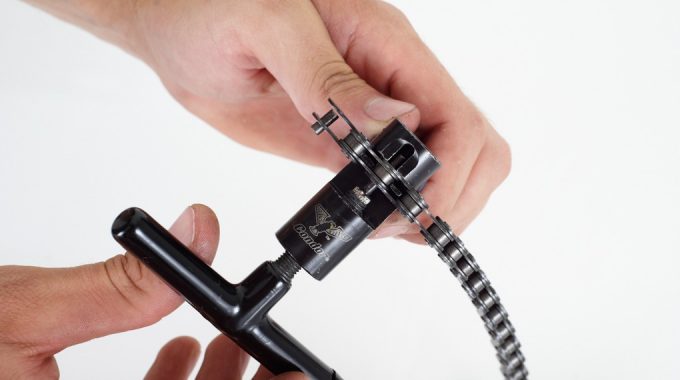 BMX BASICS: How to Fix a Chain
