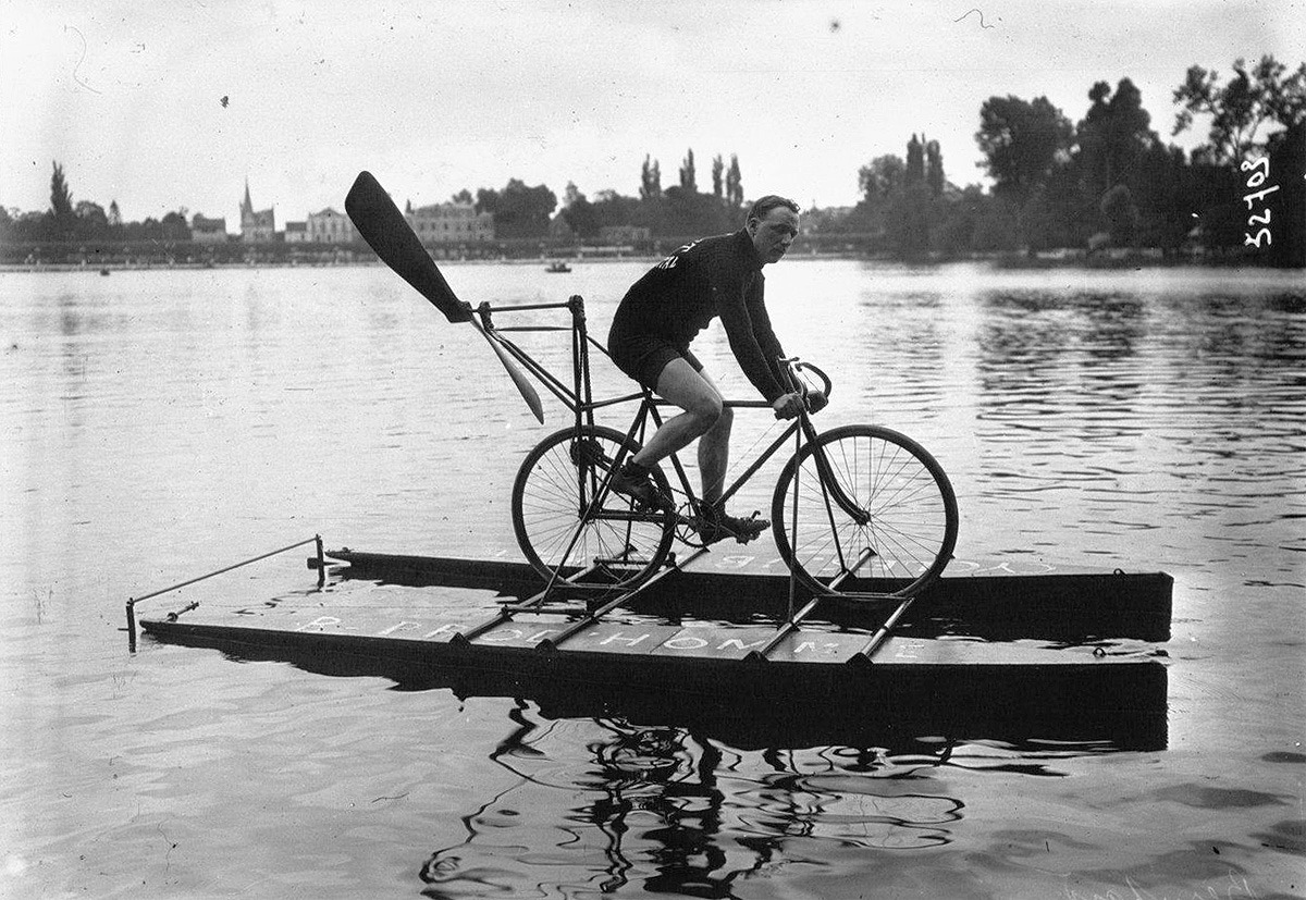 Water bike contest
