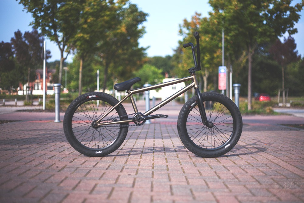 Pete Sawyer Test Drives Wethepeople's 2015 Envy