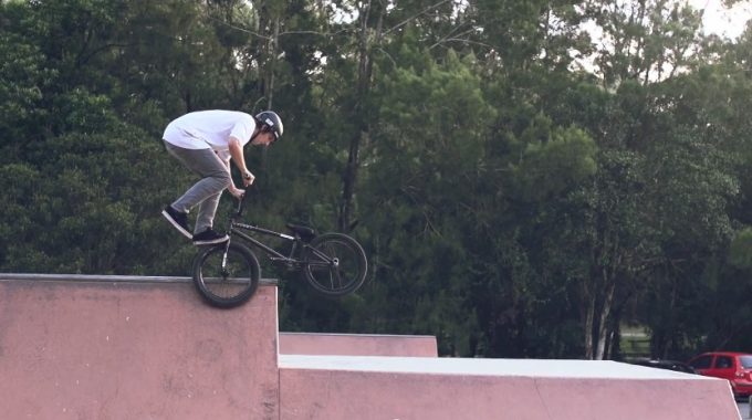 Colony BMX - Chris Courtenay 2015