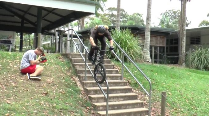 Guy Perrett: Rail Addict