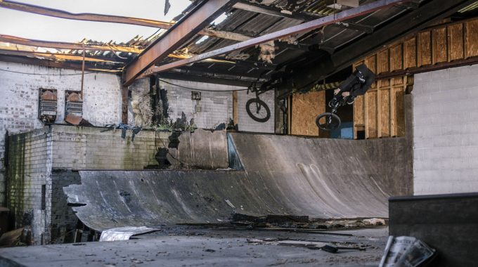 DERELICT: Exploring an Abandoned Skatepark