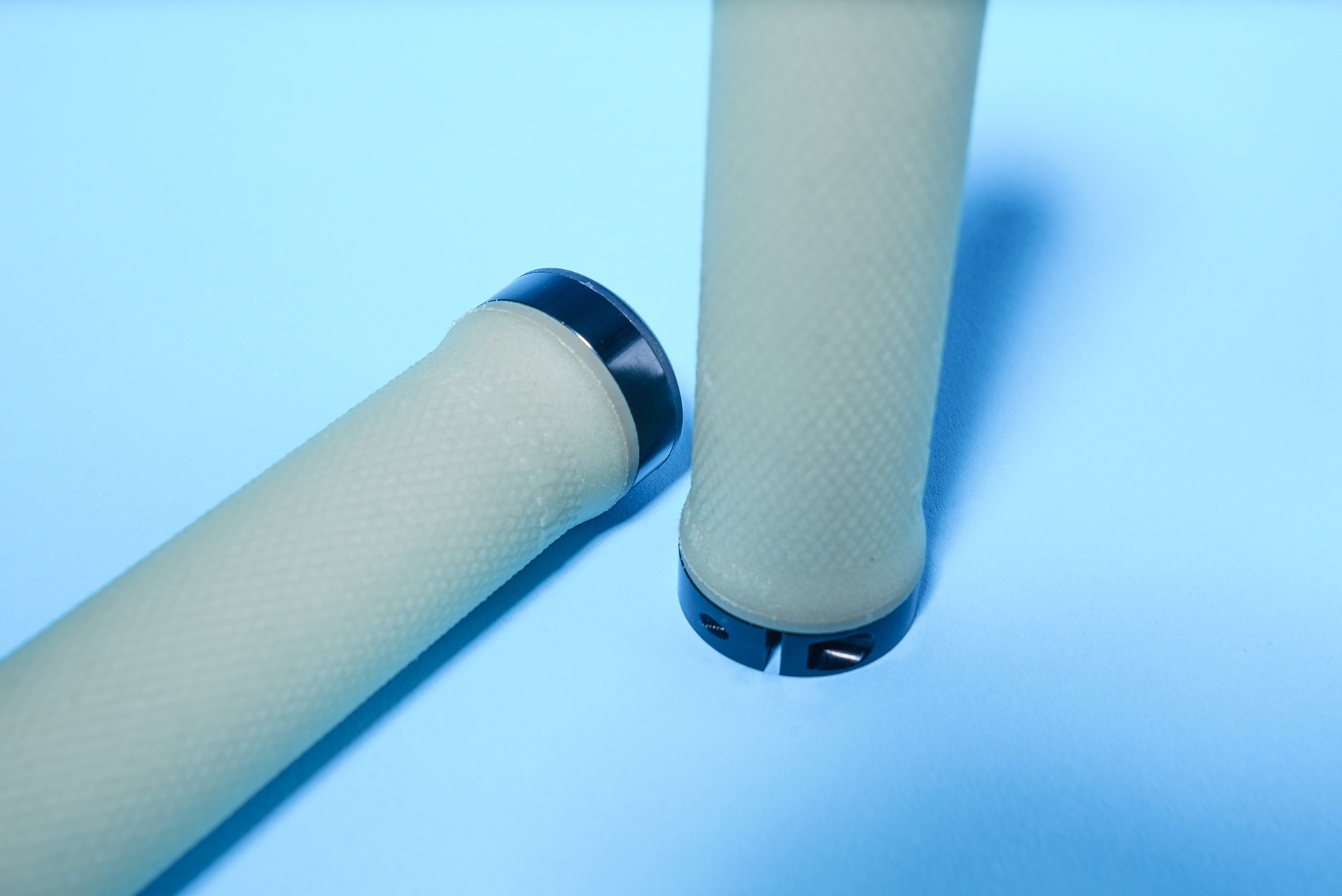 renthal kevlar lock on grips