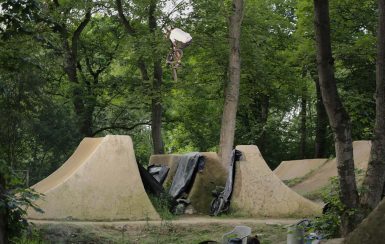 The northern guys have it tough in the UK trail scene, it rains a lot. That being said the scene is unreal with some amazing riders and humans alike. Here is Dead Sailor's newest rider Randy Stothard  being a bendy shredder.