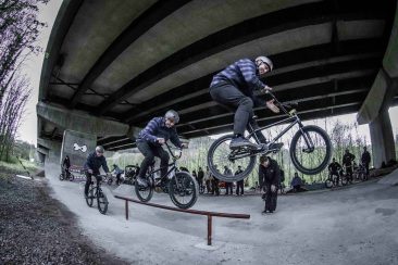 Formby Jay - Tyres to barspin