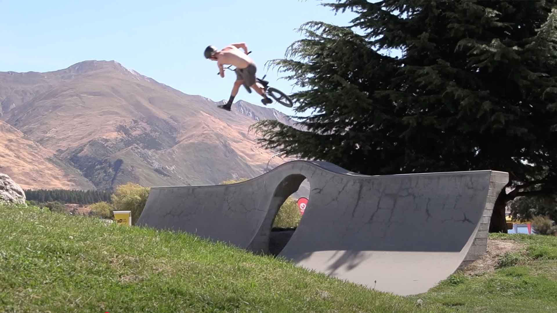 VIDEO: Jonny Devine - 'Aotearoa'